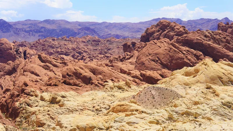 Red Rock Canyon under blue sky, Nevada (Yansi Keim / Unsplash)